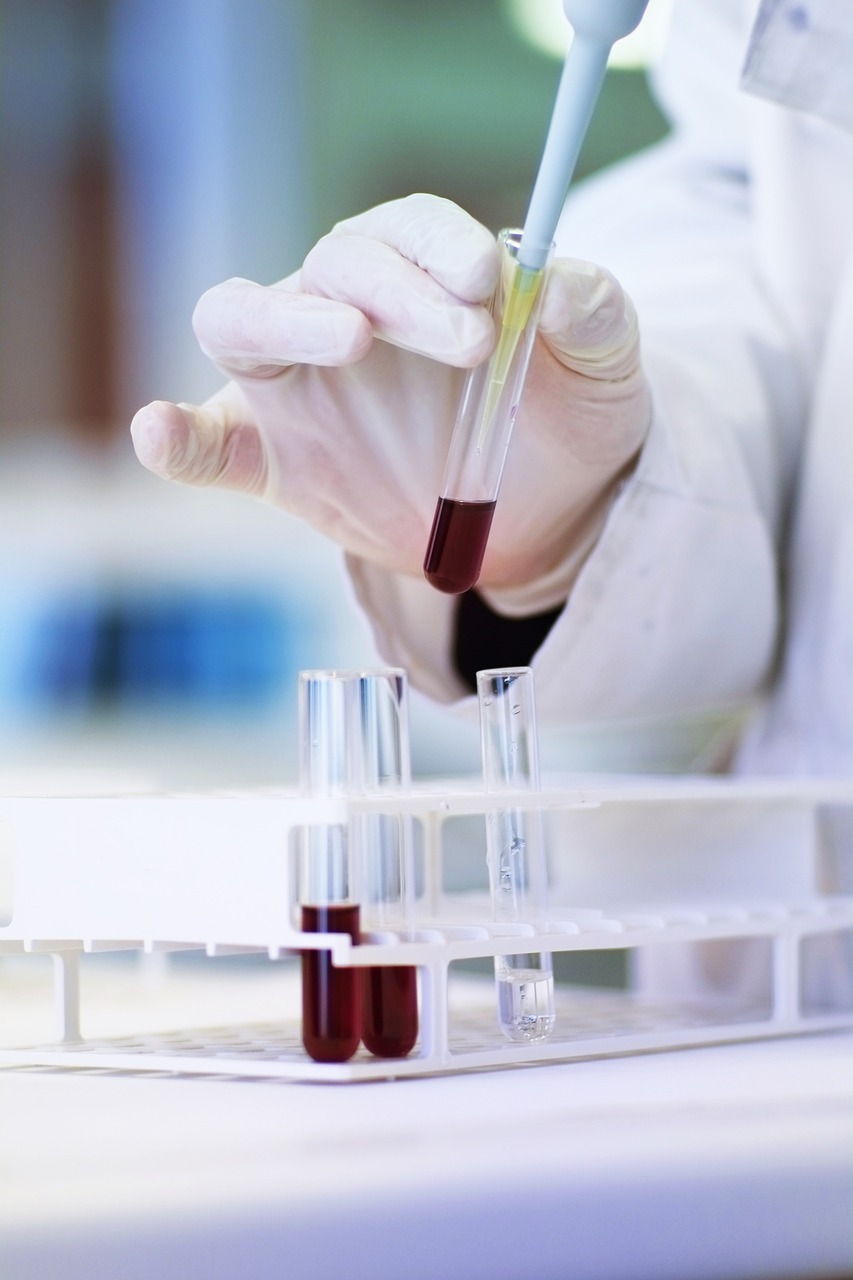 science scientist test tube 1336664